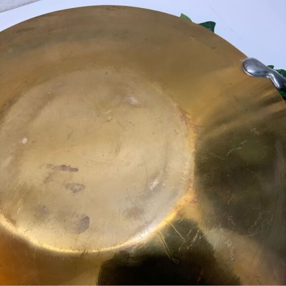 Vintage Silver LB Plated Large round plate with handles 6 lbs 17 inches - Picture 5 of 8